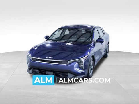Used 2025 Kia K4 LXS image 1
