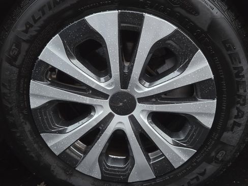 Used 2021 Toyota Corolla LE image 35