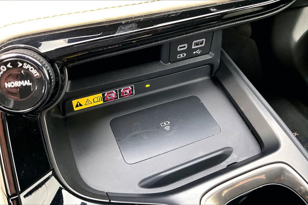 Used 2023 Lexus NX 350h AWD image 32