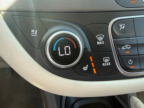 Used 2024 Chevrolet Malibu LT FWD image 26