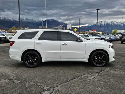 Used 2018 Dodge Durango R/T w/ Technology Group AWD/4WD image 2