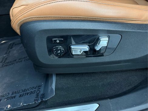 Used 2019 BMW X5 xDrive40i w/ Premium Package AWD/4WD image 24