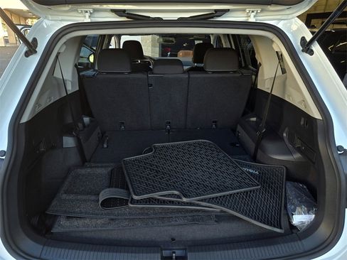 Used 2022 Volkswagen Tiguan S image 23