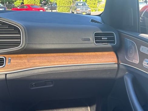 Used 2020 Mercedes-Benz GLE 350 4MATIC image 11