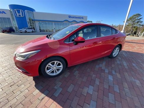 Used 2016 Chevrolet Cruze LT w/ Convenience Package image 13