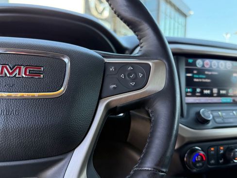 Used 2017 GMC Acadia Denali w/ Technology Package AWD/4WD image 20