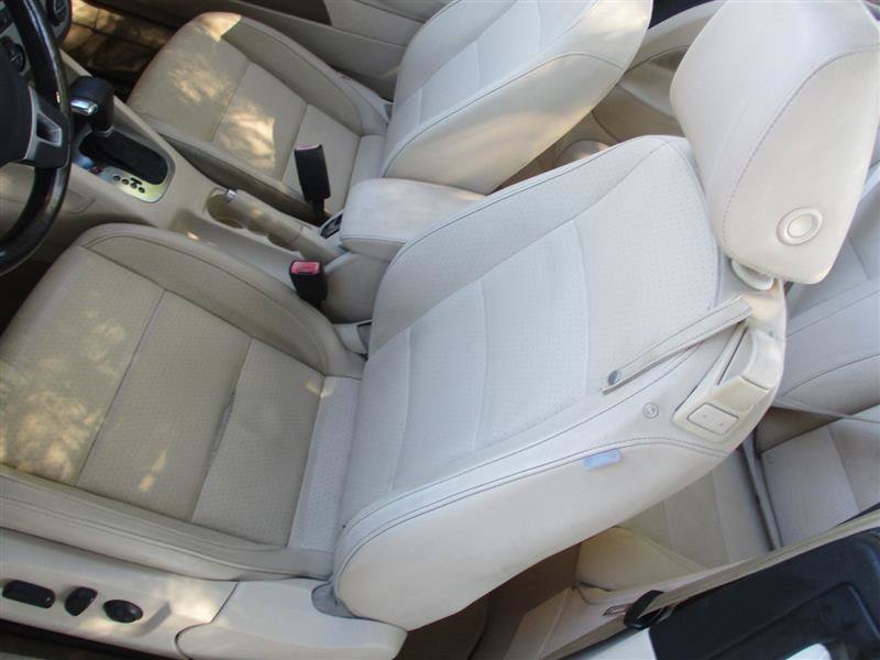 Used 2010 Volkswagen Eos Komfort FWD image 12