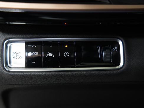 Used 2025 Buick Envision Sport Touring image 30