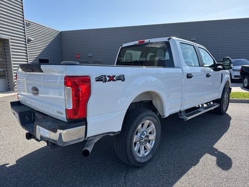 Used 2017 Ford F250 XL w/ Power Equipment Group image 3