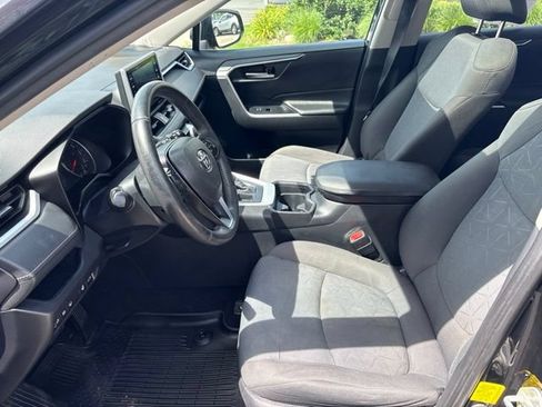 Used 2019 Toyota RAV4 XLE w/ Convenience Package AWD/4WD image 24