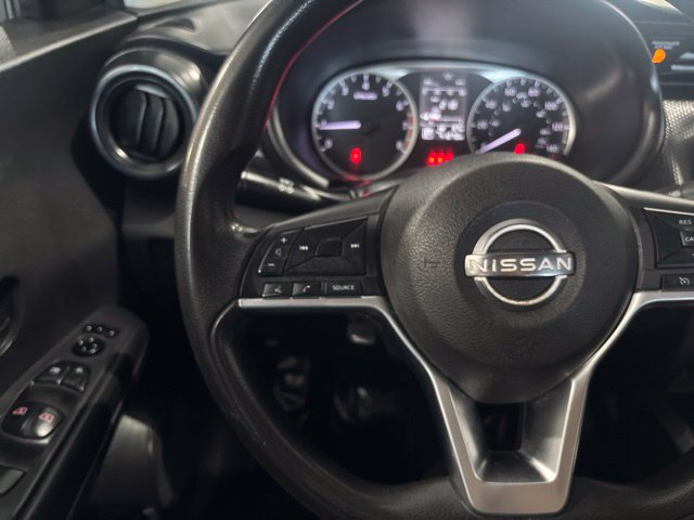 Used 2022 Nissan Kicks S FWD image 19