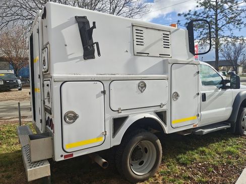 Used 2013 Ford F450 XL image 2