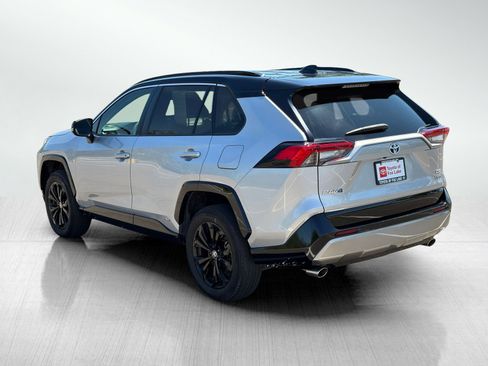 Used 2023 Toyota RAV4 XSE AWD/4WD image 5