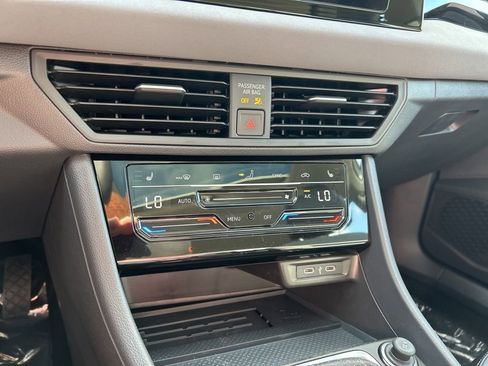 New 2026 Volkswagen Jetta SE FWD image 37