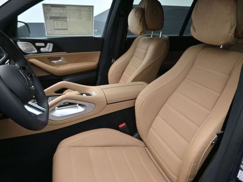 New 2026 Mercedes-Benz GLS 450 4MATIC image 33