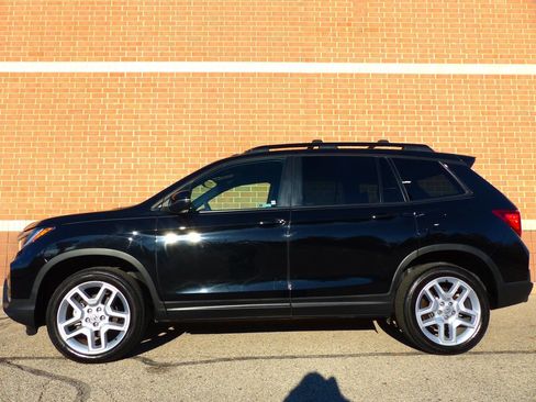 Used 2024 Honda Passport EX-L image 6