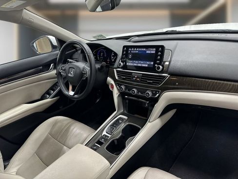 Used 2019 Honda Accord Touring image 15