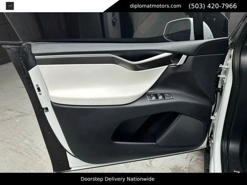 Used 2017 Tesla Model X 100D image 32