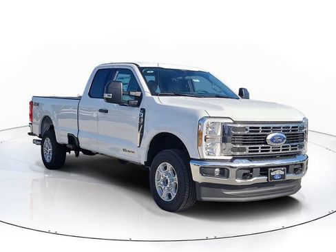 New 2026 Ford F250 XLT AWD/4WD image 3