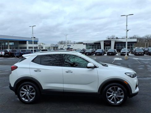 Certified 2023 Buick Encore GX Essence w/ Experience Buick Package image 8