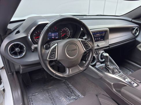 Used 2020 Chevrolet Camaro LT RWD image 12