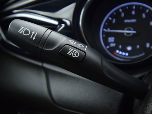 Used 2020 Buick Encore GX Select w/ Sport Touring Package image 39