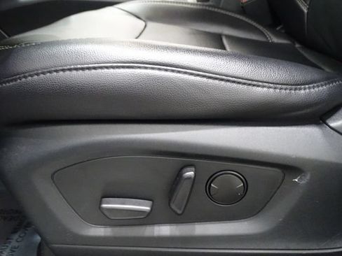 Used 2023 Ford Explorer Limited AWD/4WD image 22