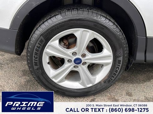Used 2015 Ford Escape SE image 20