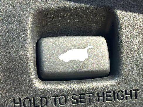 Used 2022 Honda CR-V Touring image 14