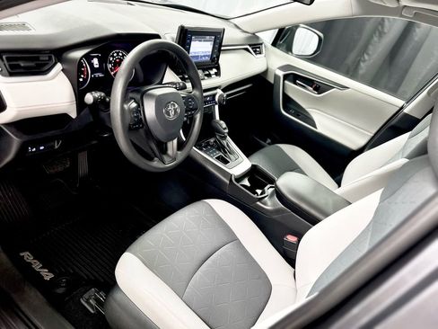 Used 2019 Toyota RAV4 XLE w/ All Weather Liner Package image 19