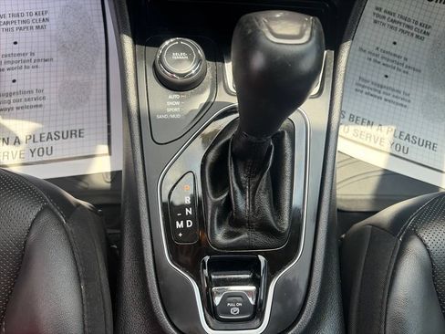 Used 2020 Jeep Cherokee Limited AWD/4WD image 24