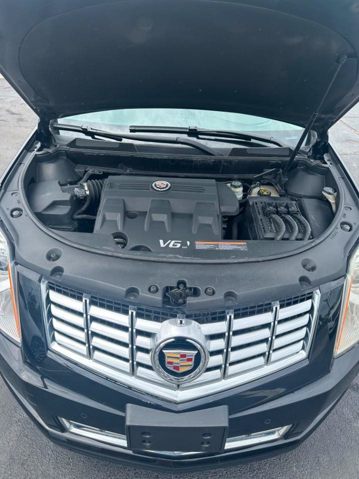 Used 2013 Cadillac SRX Luxury w/ Driver Awareness Package FWD image 30