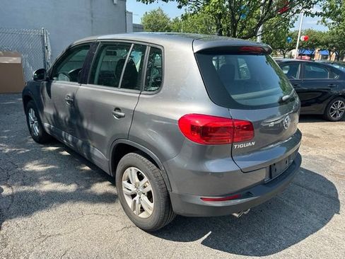 Used 2014 Volkswagen Tiguan S FWD image 6