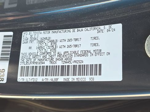 Used 2024 Toyota Tacoma TRD Off-Road AWD/4WD image 35