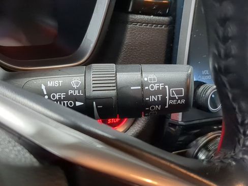 Used 2019 Honda CR-V Touring image 37