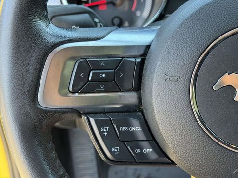 Used 2017 Ford Mustang GT w/ Black Accent Package RWD image 10
