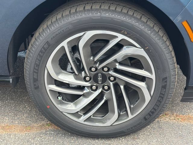New 2027 Lincoln Navigator Reserve AWD/4WD image 13