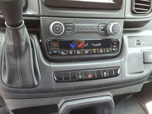 Used 2024 RAM ProMaster 2500 w/ Convenience Group FWD image 23