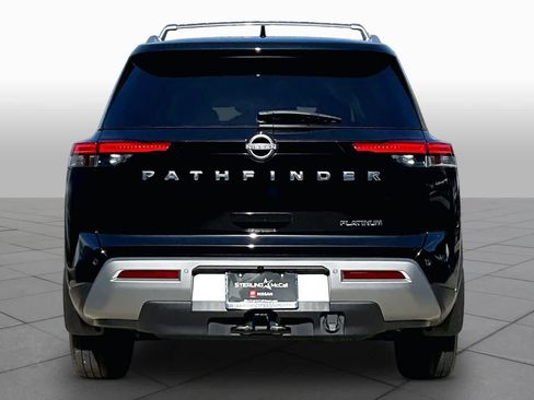 Certified 2024 Nissan Pathfinder Platinum FWD image 5