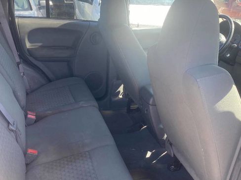 Used 2006 Jeep Liberty Sport image 5