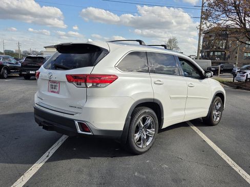 Used 2018 Toyota Highlander Limited Platinum w/ Protection Package #3 image 6