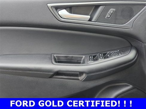 Used 2024 Ford Edge SE w/ Black Appearance Package image 29