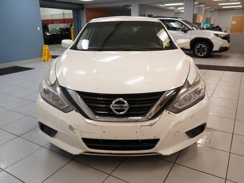 Used 2016 Nissan Altima 2.5 S w/ Power Driver Seat Package image 14