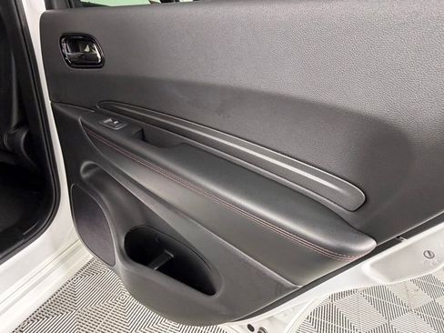 Used 2025 Dodge Durango GT image 33