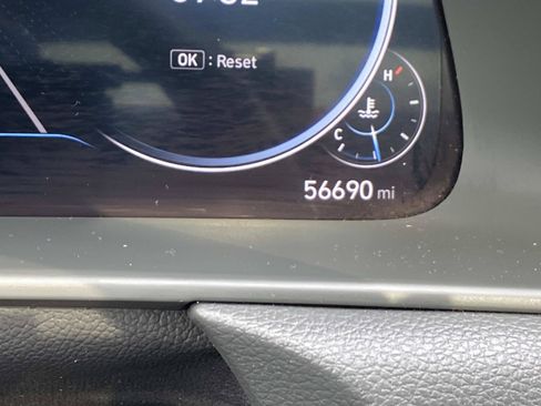 Used 2022 Hyundai Sonata SEL w/ Convenience Package FWD image 30