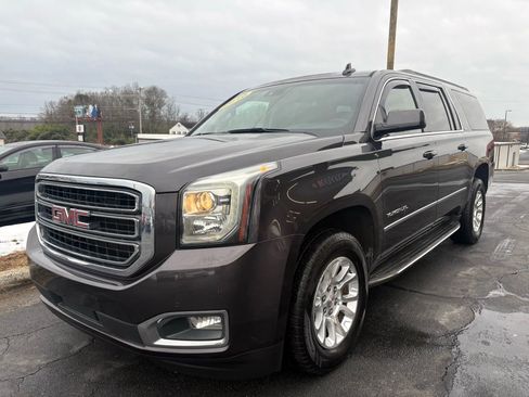 Used 2016 GMC Yukon XL SLE w/ HD Trailering Package image 3
