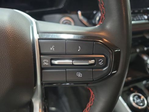 Used 2023 Chevrolet Colorado Z71 w/ Z71 Convenience Package 2 image 20