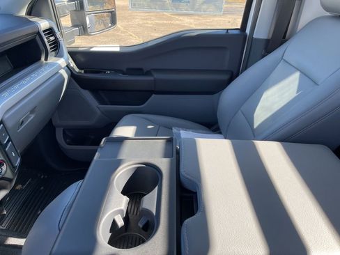 New 2024 Ford F550 4x4 Regular Cab Super Duty image 11