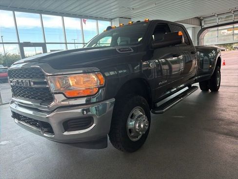 Used 2021 RAM 3500 Tradesman w/ Chrome Appearance Group AWD/4WD image 3