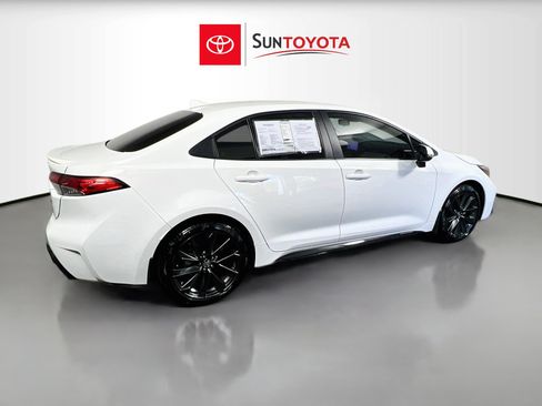 Used 2024 Toyota Corolla SE FWD image 4